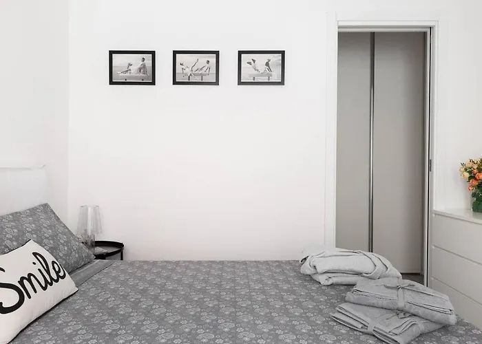 Easylife - - Friuli 15 - Porta Romana Apartment